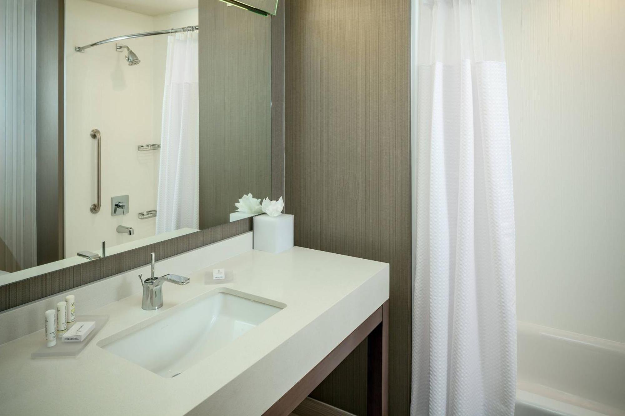 Courtyard By Marriott Corvallis Buitenkant foto